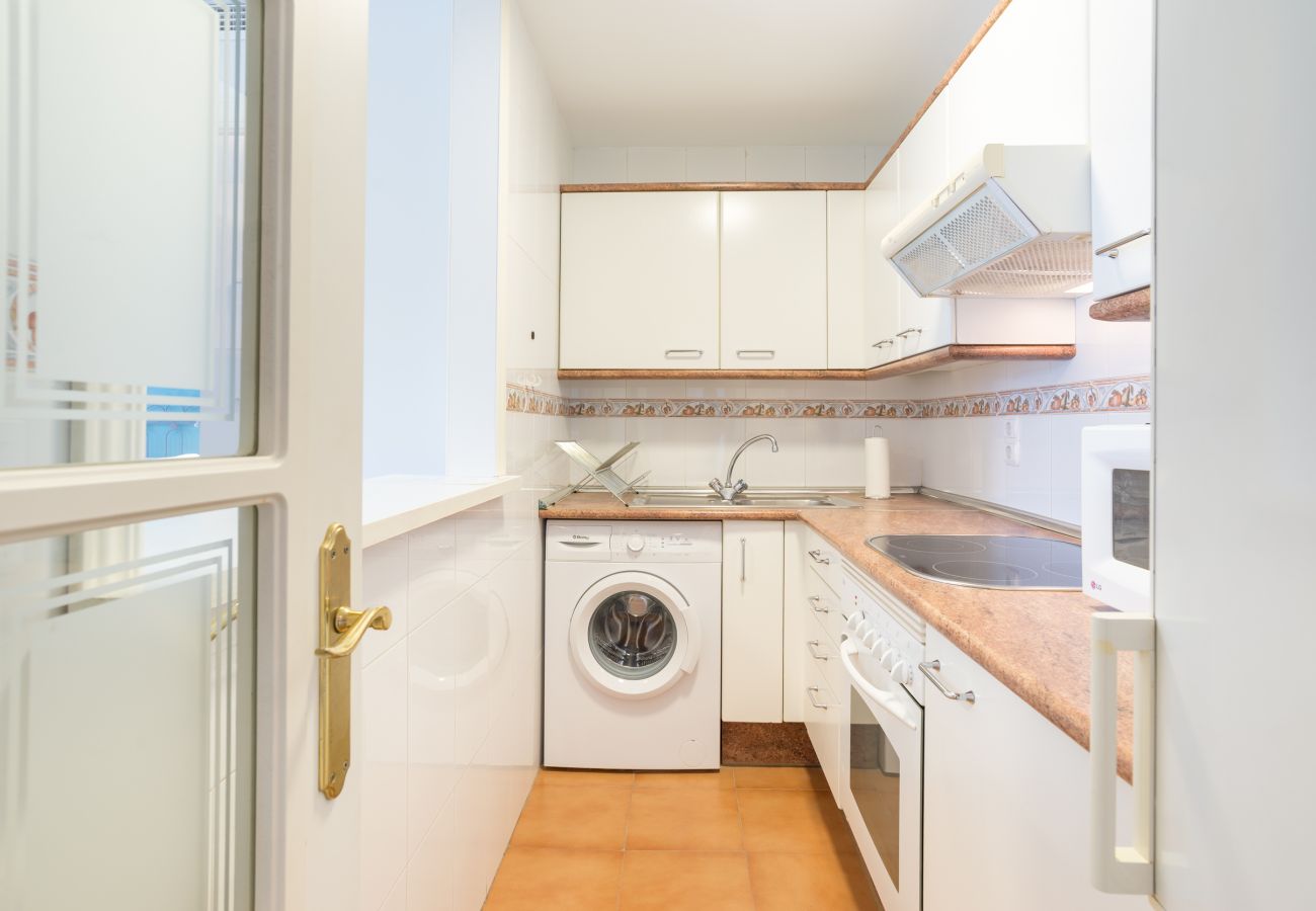 Apartamento en Torremolinos - MalagaSuite Lux Beach & Pool