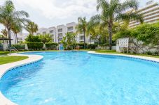 Apartamento en Torremolinos - MalagaSuite Bajondillo Pool