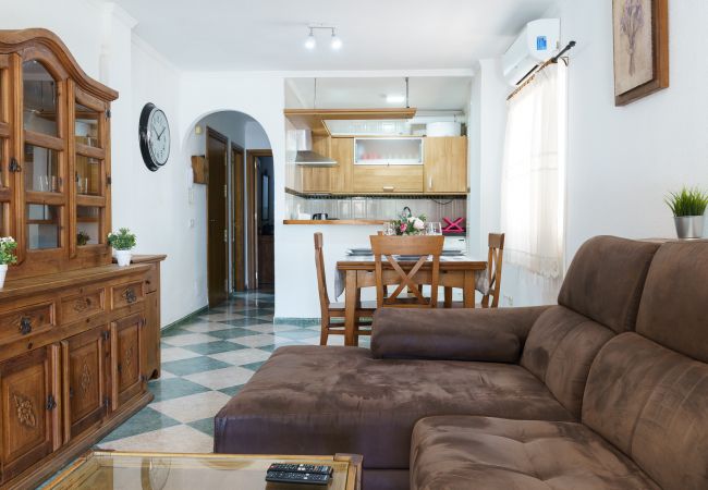 Apartamento en Torremolinos - MalagaSuite Relax Terrace & Pool