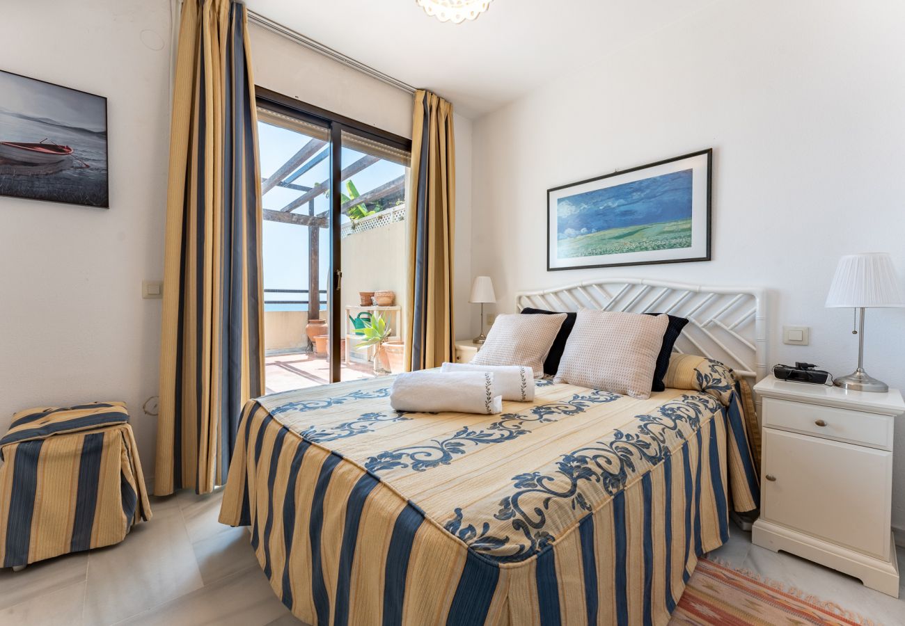 Apartamento en Torremolinos - MalagaSuite Seaside Penthouse Torremolinos