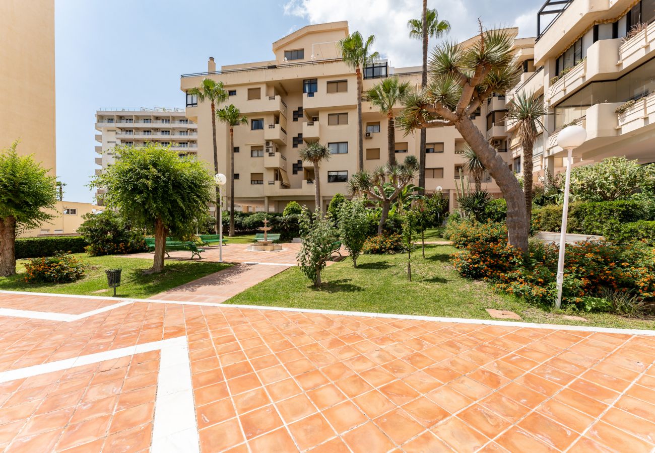 Apartamento en Torremolinos - MalagaSuite Seaside Penthouse Torremolinos