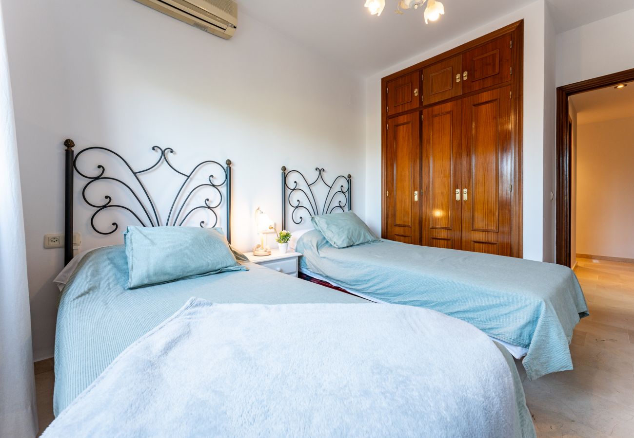 Apartamento en Arroyo de la Miel - MalagaSuite Dreamy Village