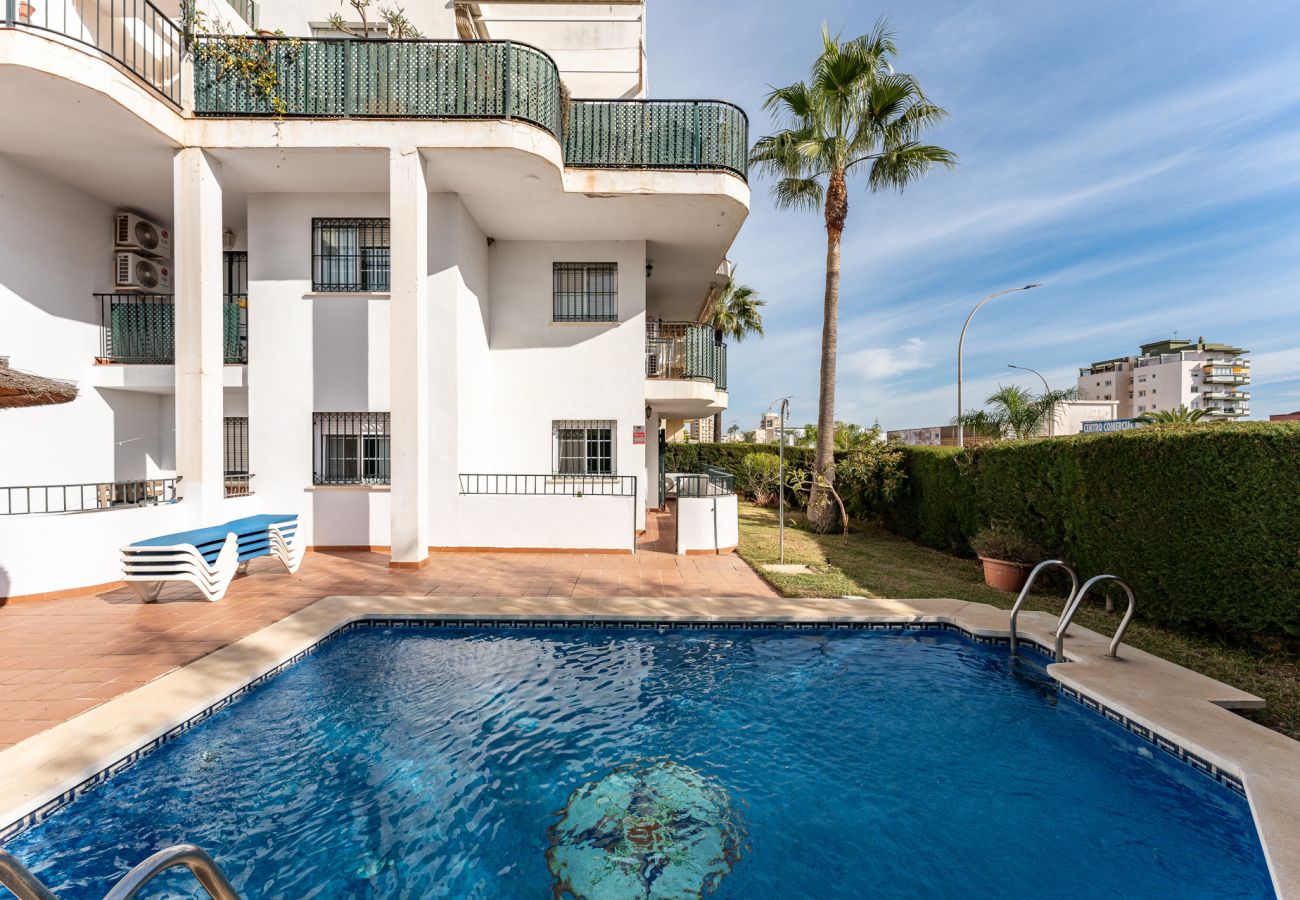 Apartamento en Torremolinos - MalagaSuite Costa del Sol Vibes