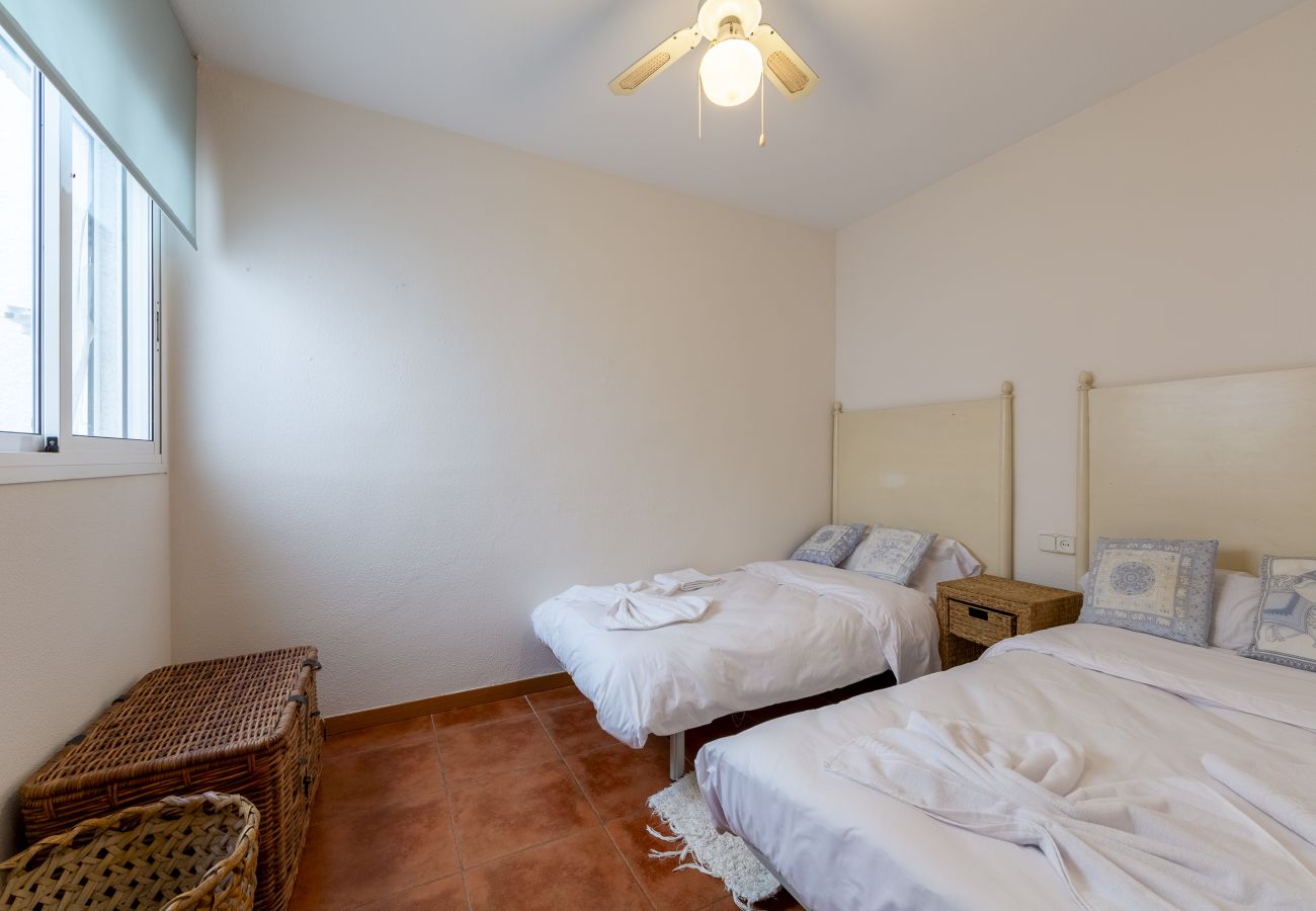 Apartamento en Roquetas de Mar - AlmeriaSuite Oliveros Aguadulce