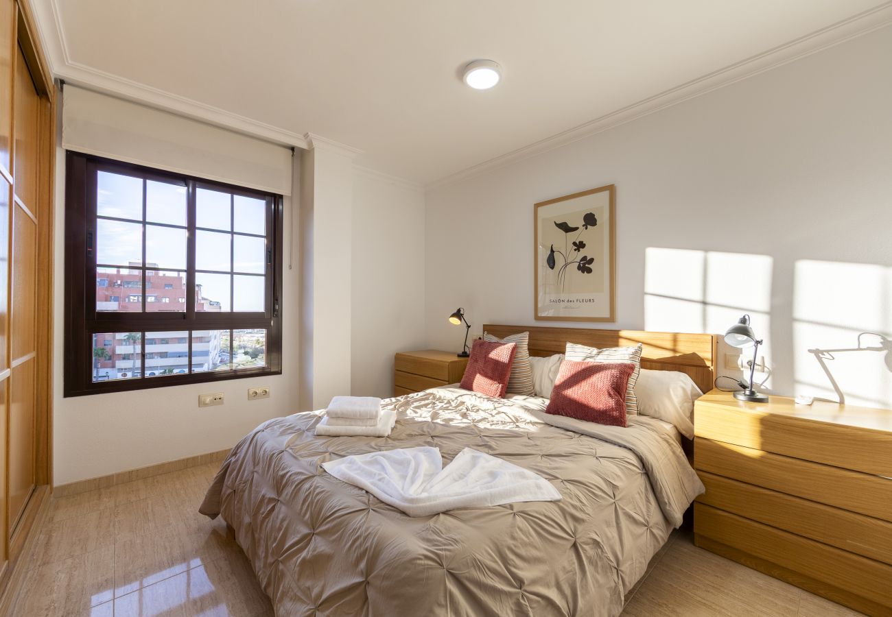 Apartamento en Roquetas de Mar - AlmeriaSuite Comfy & Pool Aguadulce