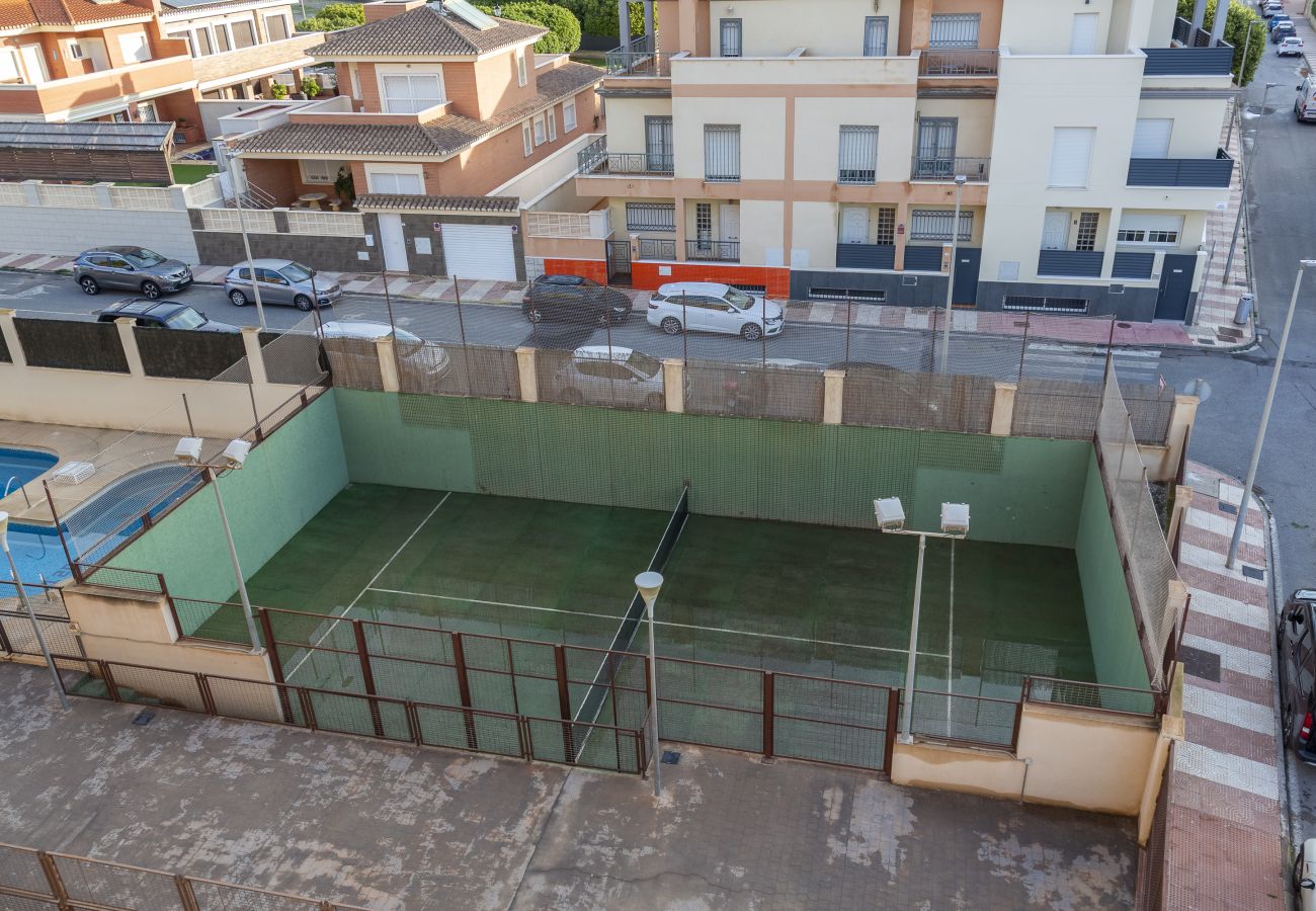 Apartamento en Roquetas de Mar - AlmeriaSuite Comfy & Pool Aguadulce