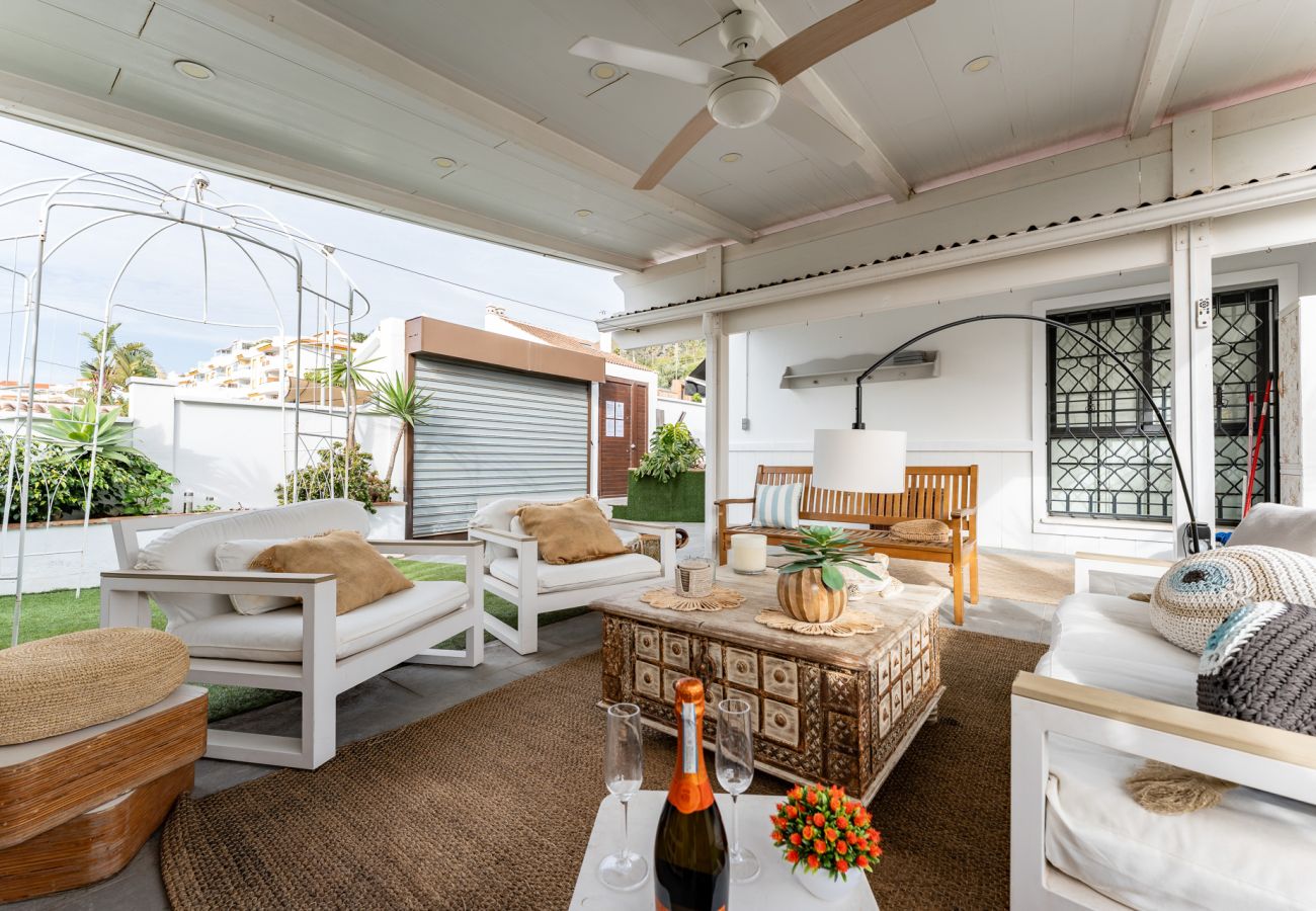 Casa en Benalmádena - MalagaSuite Plumaria House