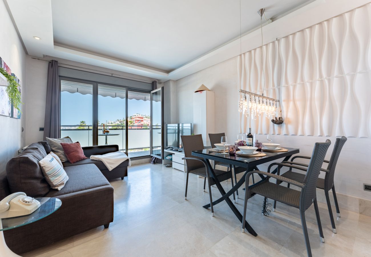 Apartamento en Benalmádena - MalagaSuite Timon Sea Views