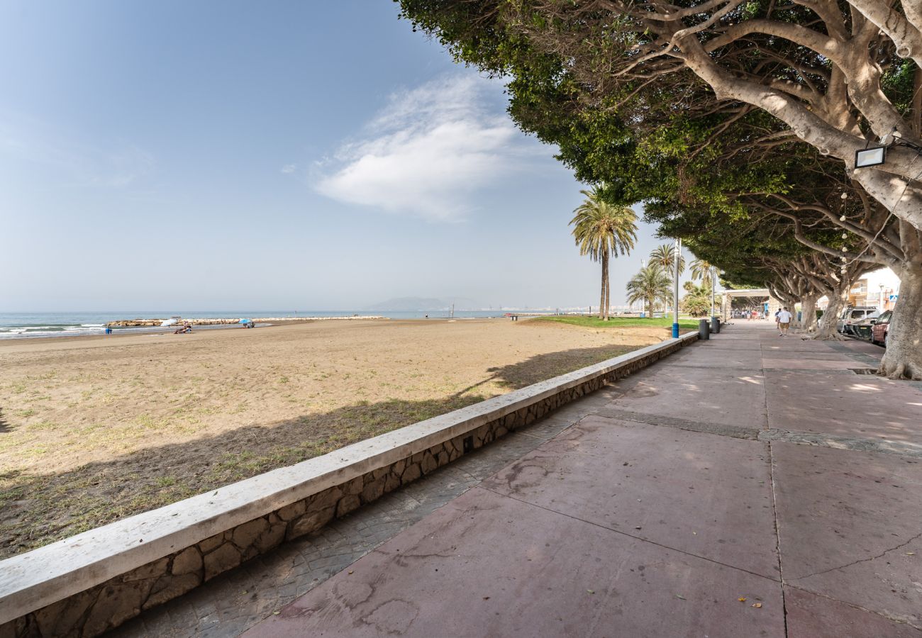 Apartamento en Málaga - MalagaSuite El Palo Chill