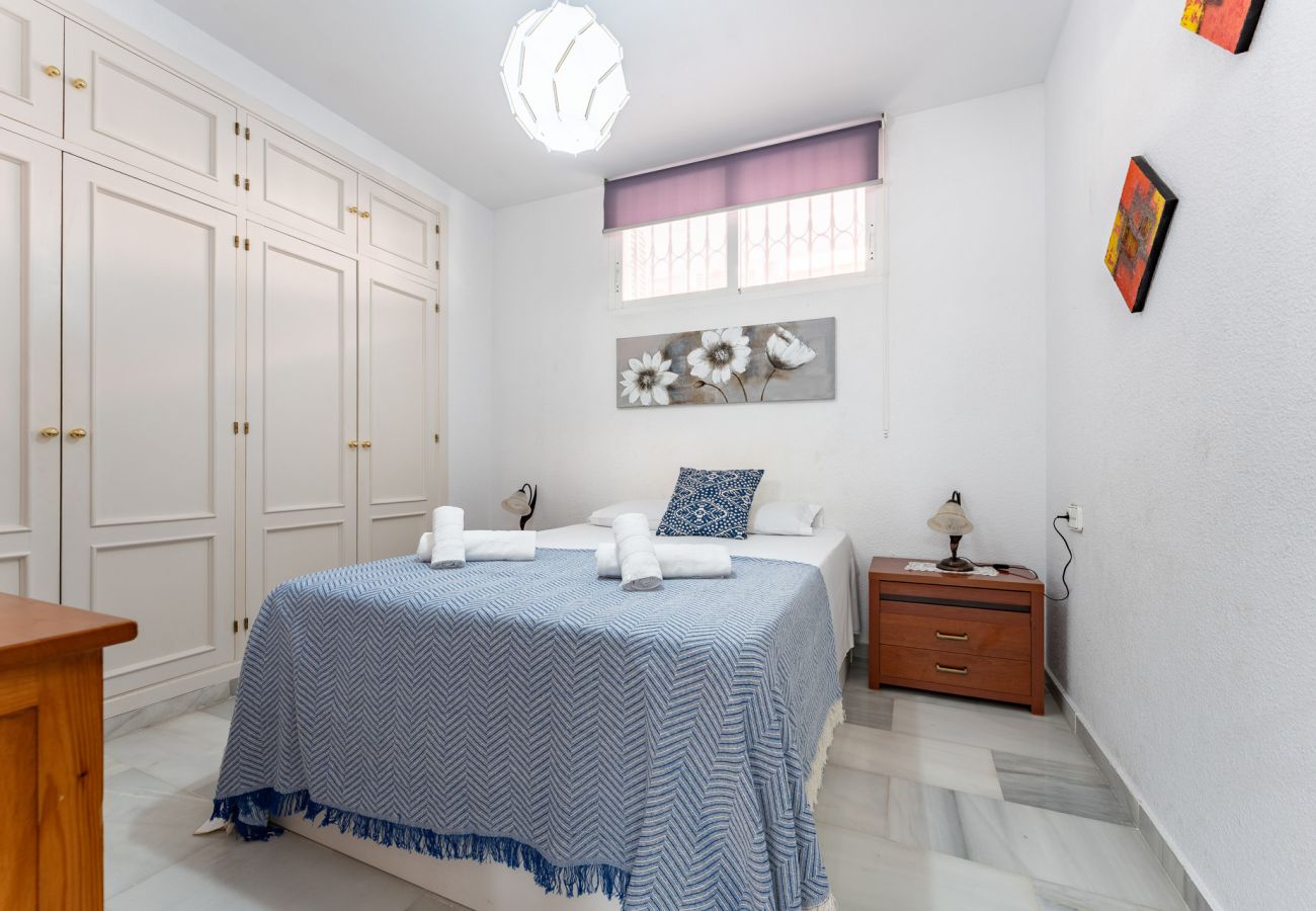 Apartamento en Torremolinos - MalagaSuite Tropical Pool