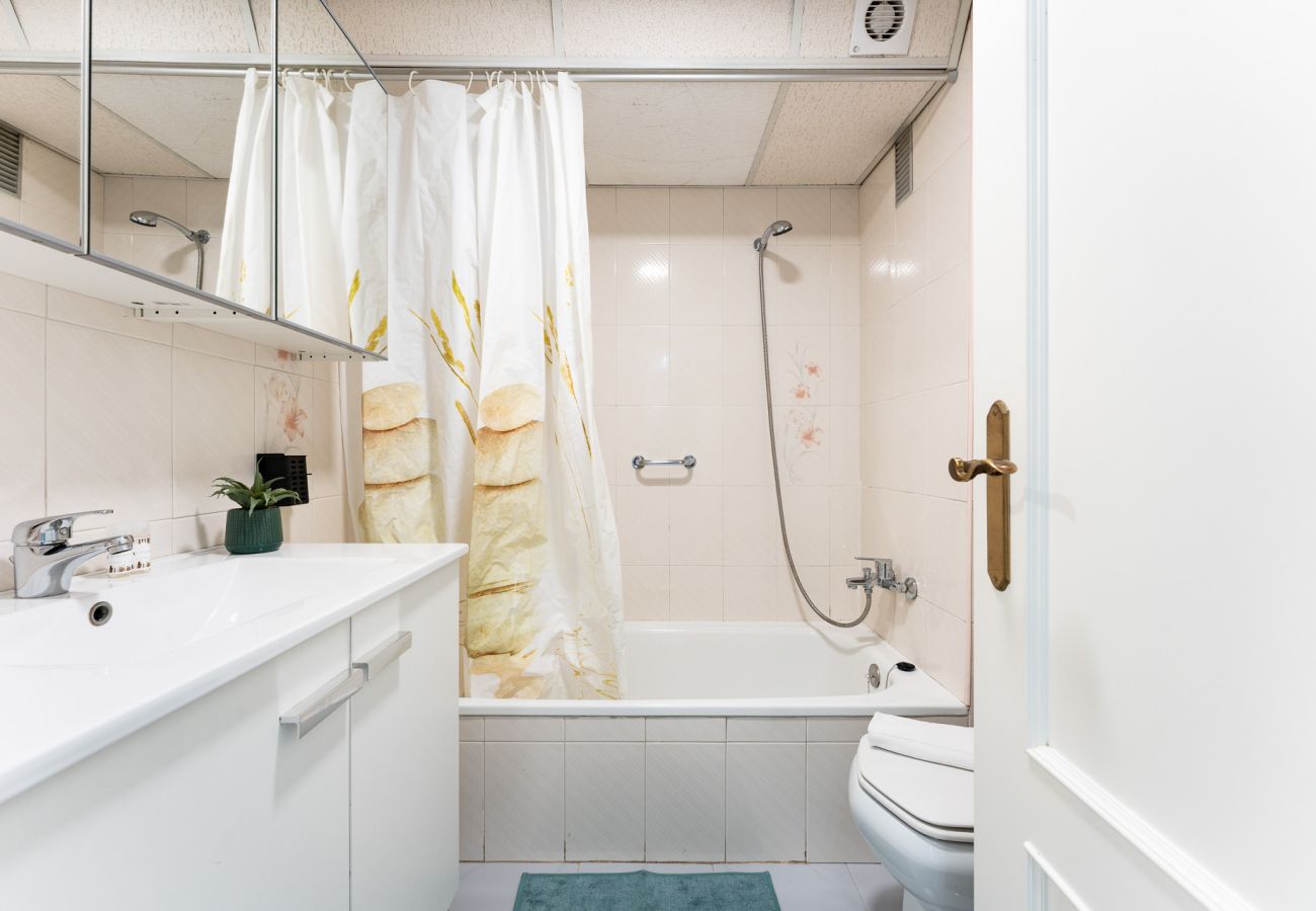 Apartamento en Torremolinos - MalagaSuite Tropical Pool
