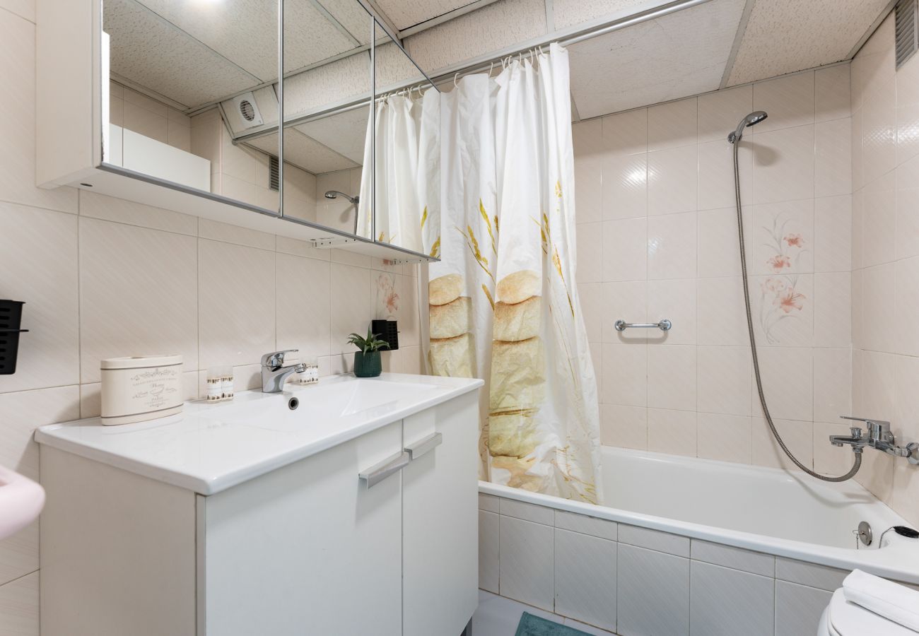 Apartamento en Torremolinos - MalagaSuite Tropical Pool