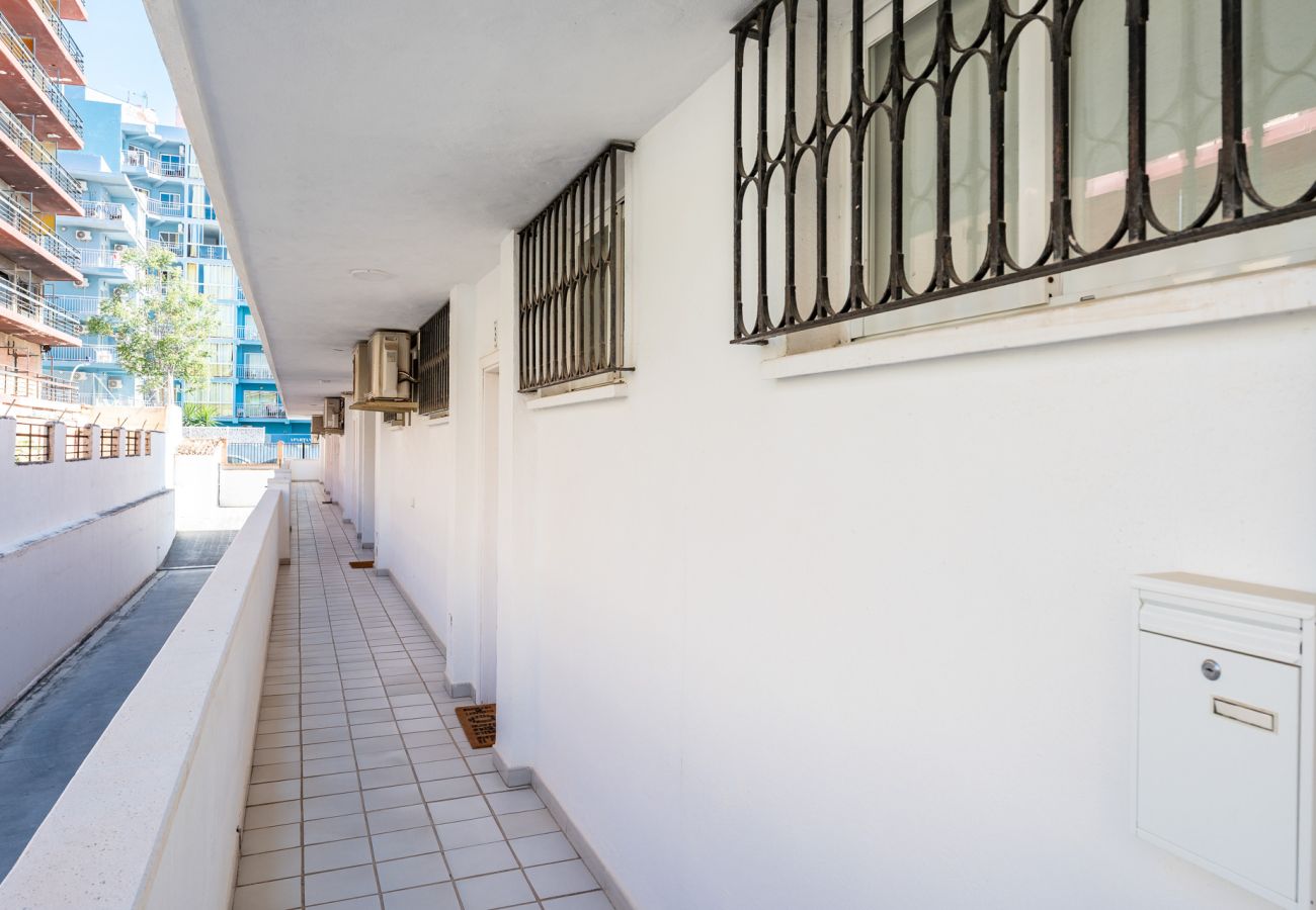 Apartamento en Torremolinos - MalagaSuite Tropical Pool