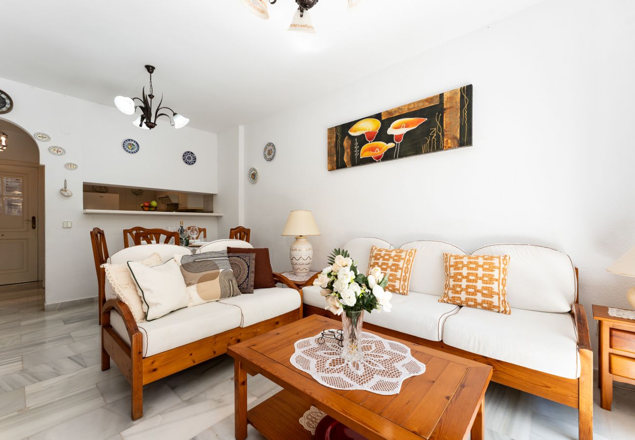 Apartamento en Torremolinos - MalagaSuite Tropical Pool