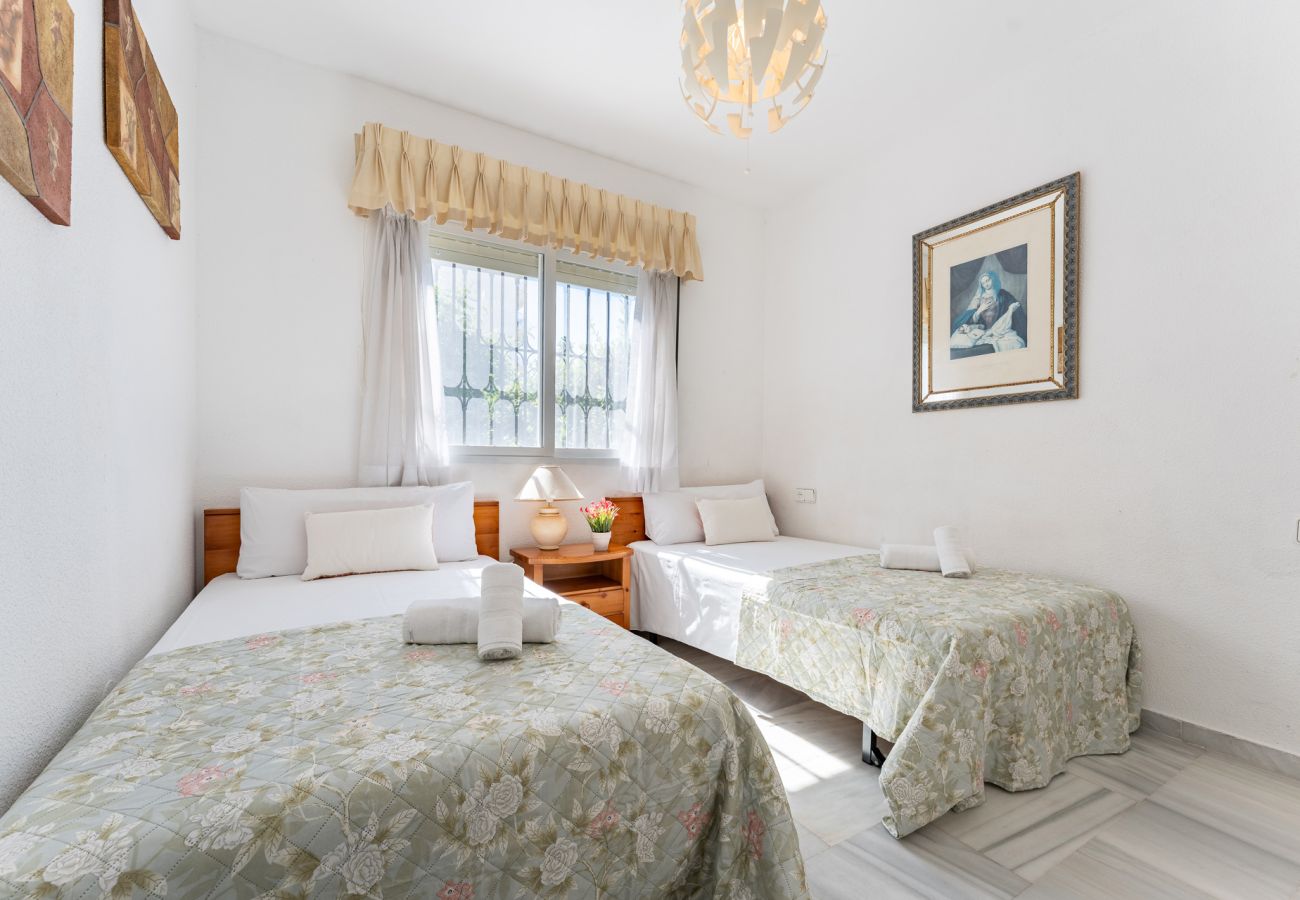Apartamento en Torremolinos - MalagaSuite Tropical Pool