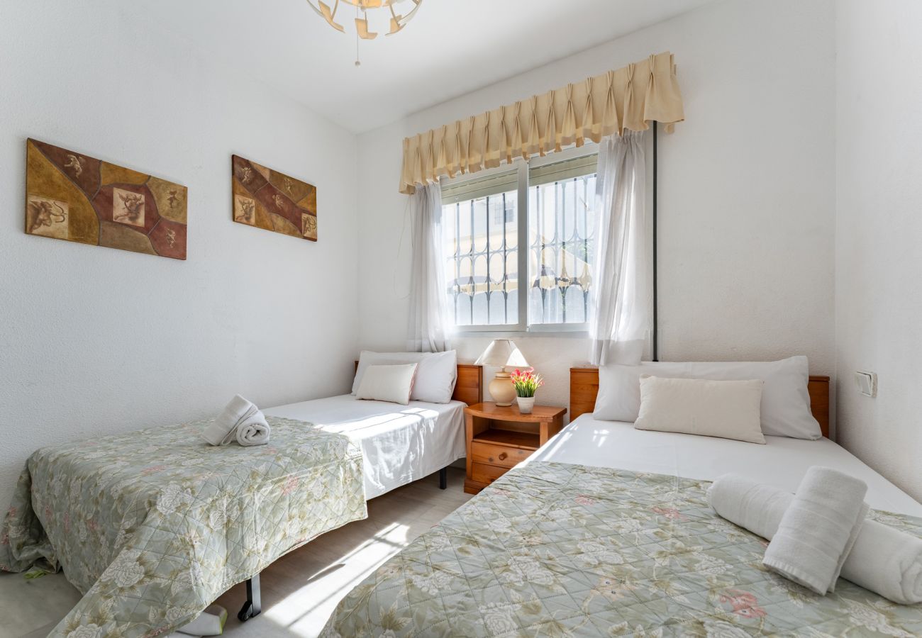 Apartamento en Torremolinos - MalagaSuite Tropical Pool