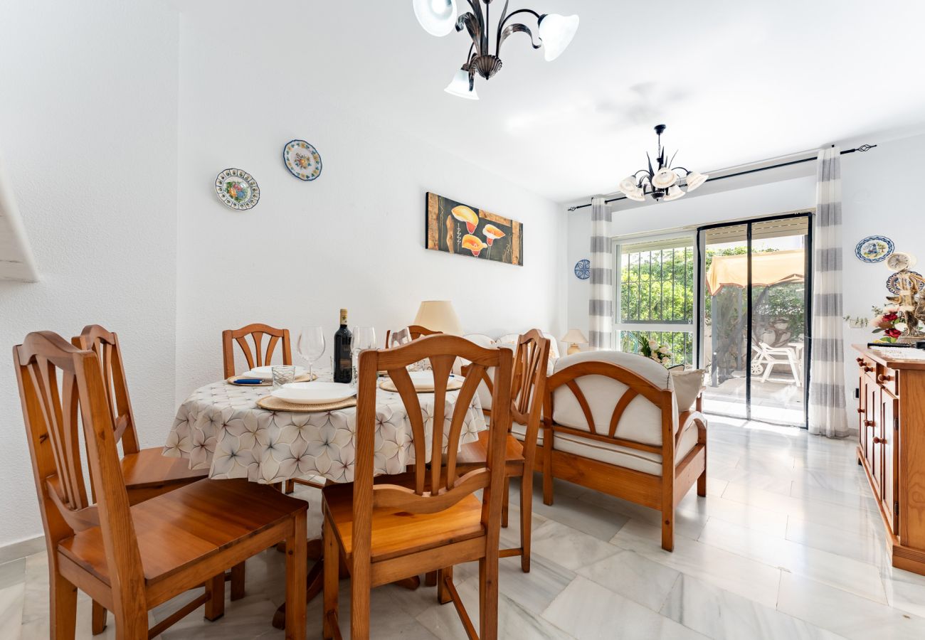 Apartamento en Torremolinos - MalagaSuite Tropical Pool