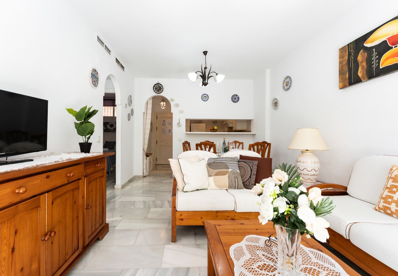 Apartamento en Torremolinos - MalagaSuite Tropical Pool