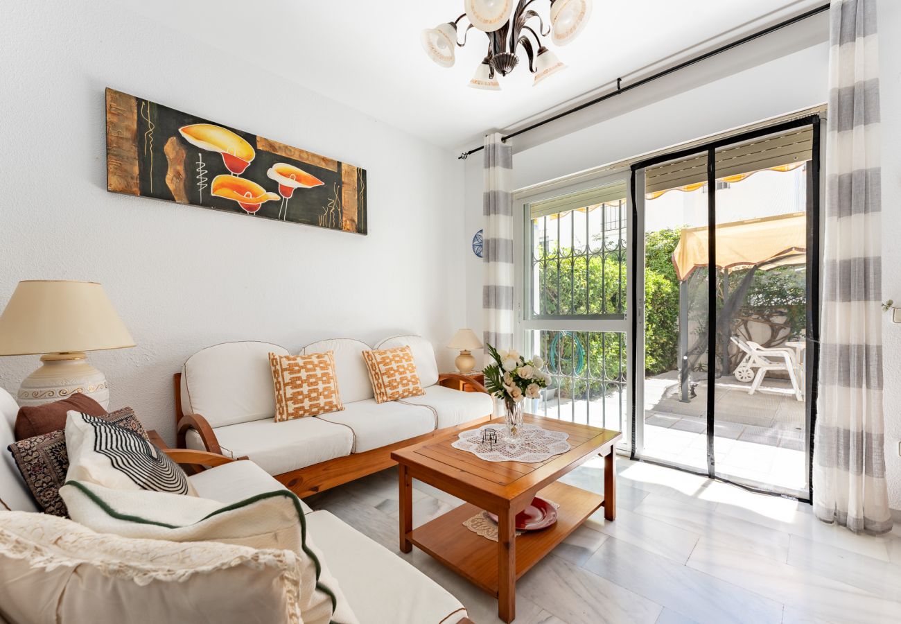Apartamento en Torremolinos - MalagaSuite Tropical Pool
