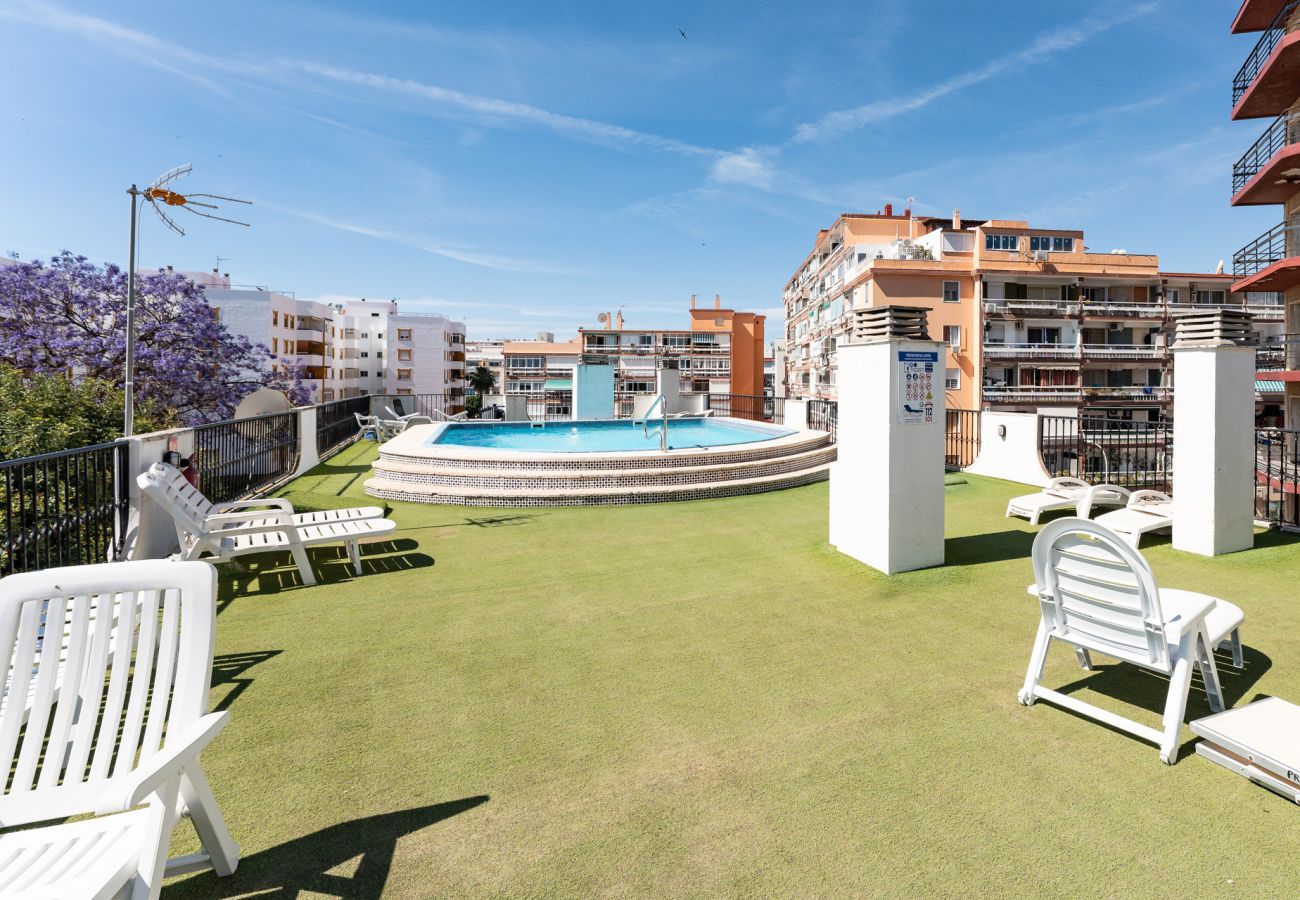 Apartamento en Torremolinos - MalagaSuite Tropical Pool