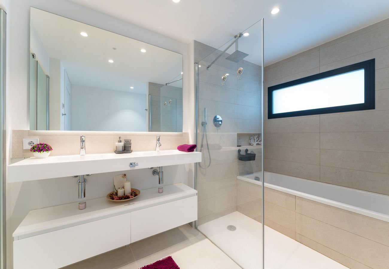 Apartamento en Fuengirola - MalagaSuite Higueron West