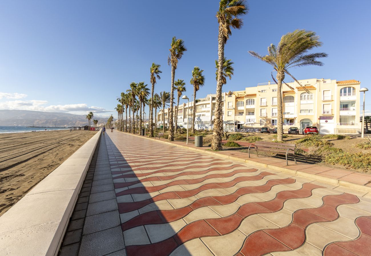 Apartamento en Almería - AlmeriaSuite Gran Bahia Playa