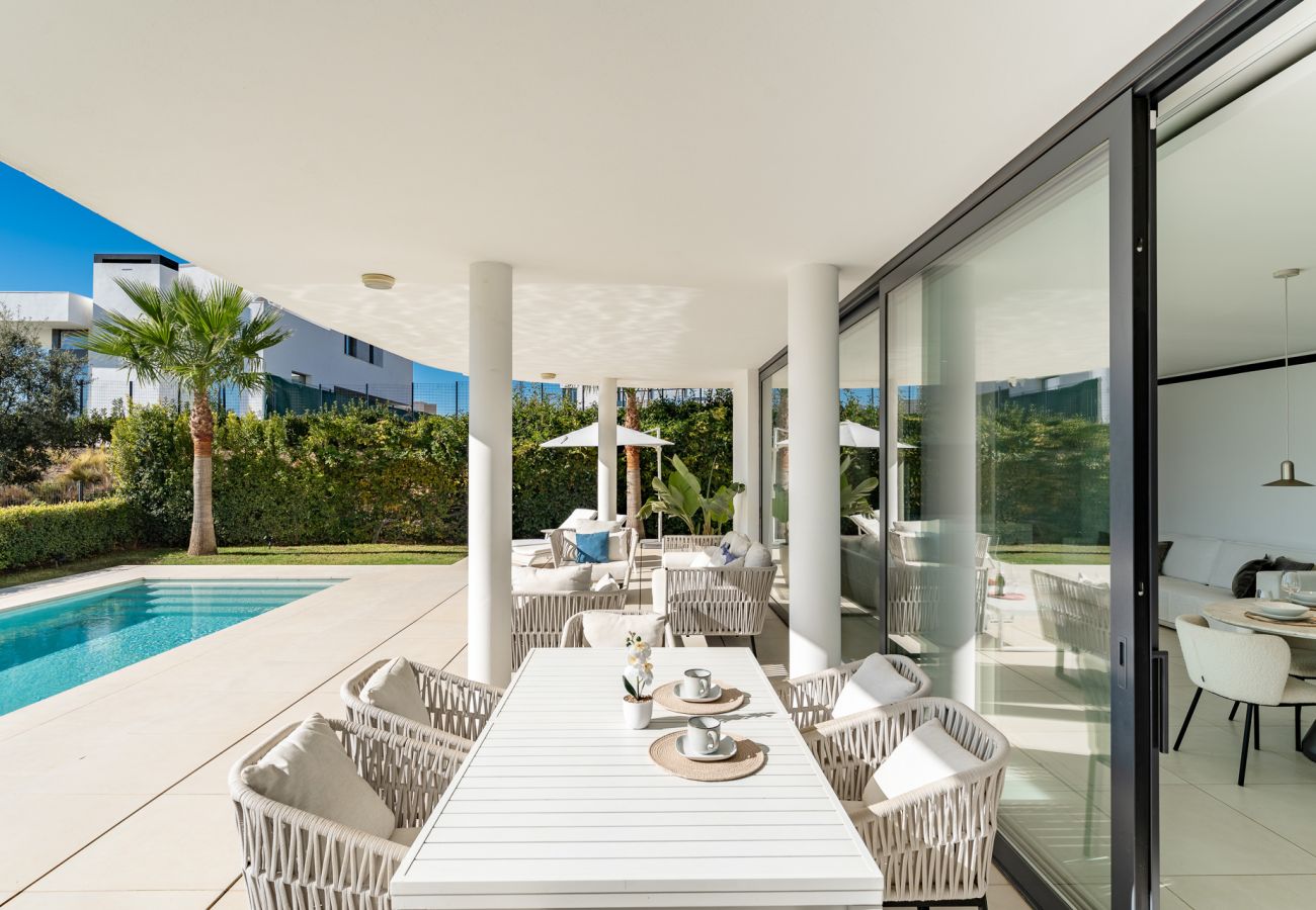 Apartamento en Fuengirola - MalagaSuite Higueron West Luxury & Private Pool