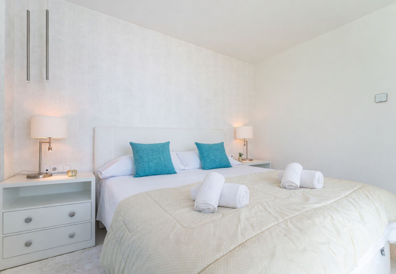 Apartamento en Fuengirola - MalagaSuite Higueron West Luxury & Private Pool