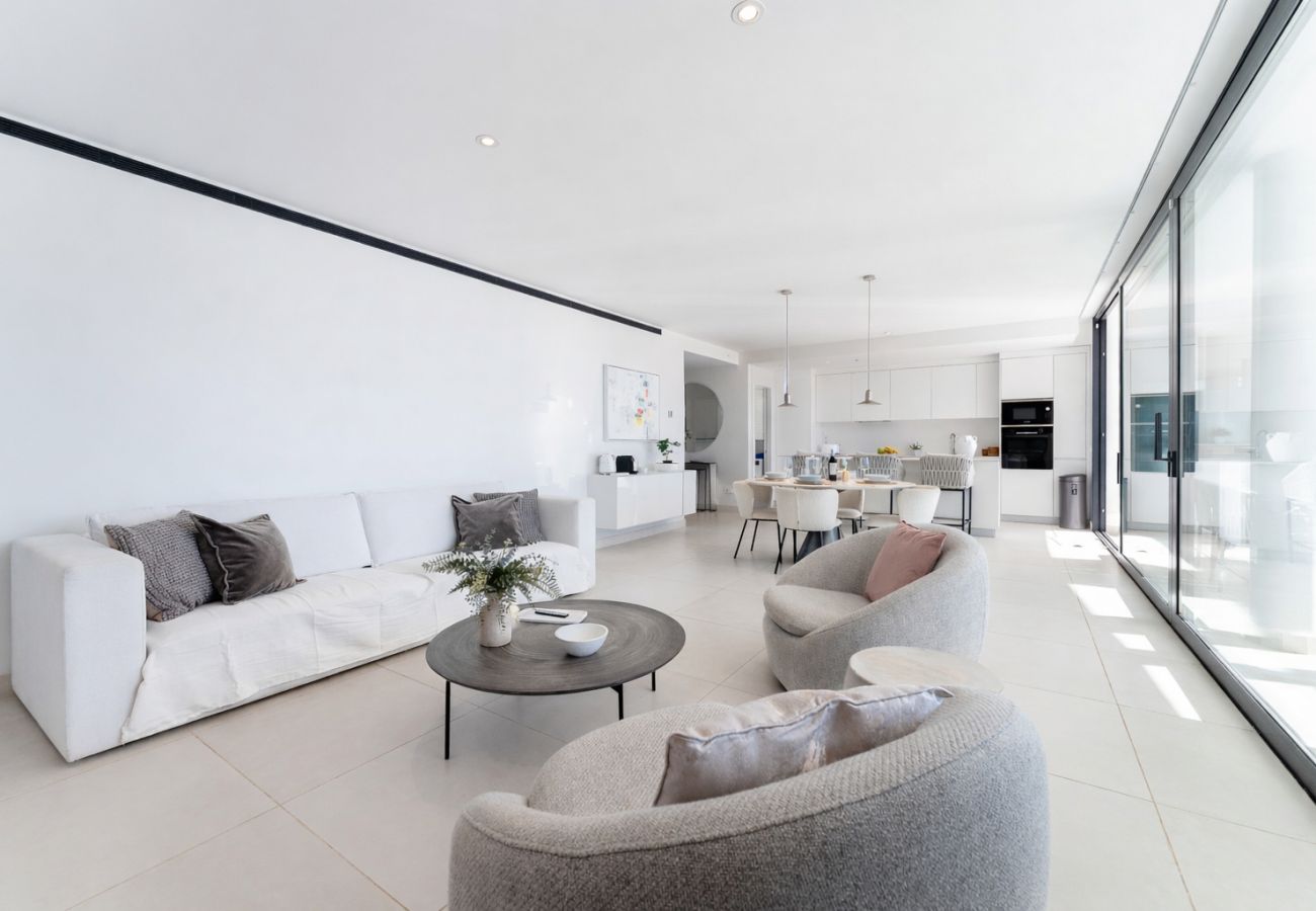 Apartamento en Fuengirola - MalagaSuite Higueron West Luxury & Private Pool