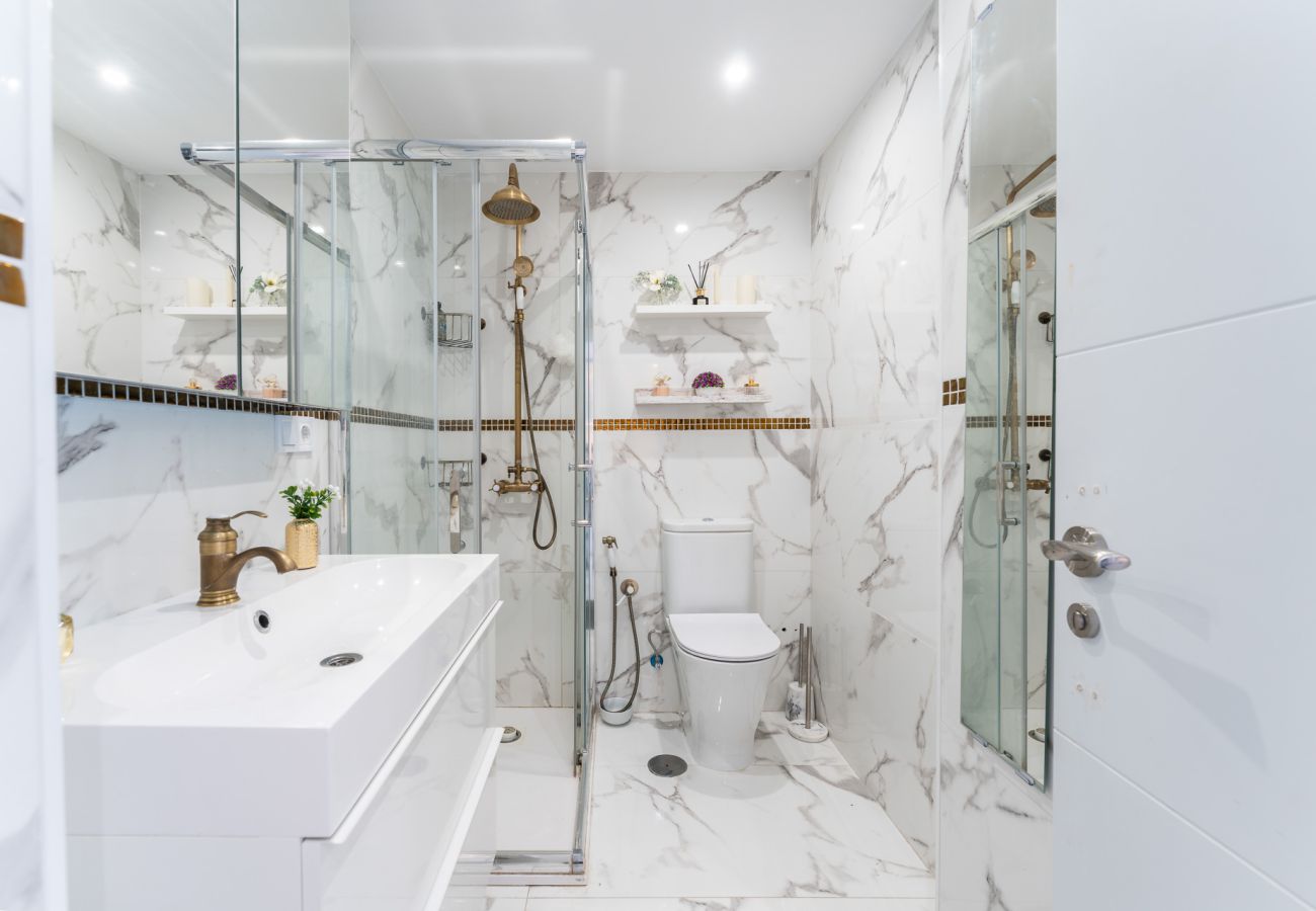 Apartamento en Fuengirola - MalagaSuite First Line Beach Terrace