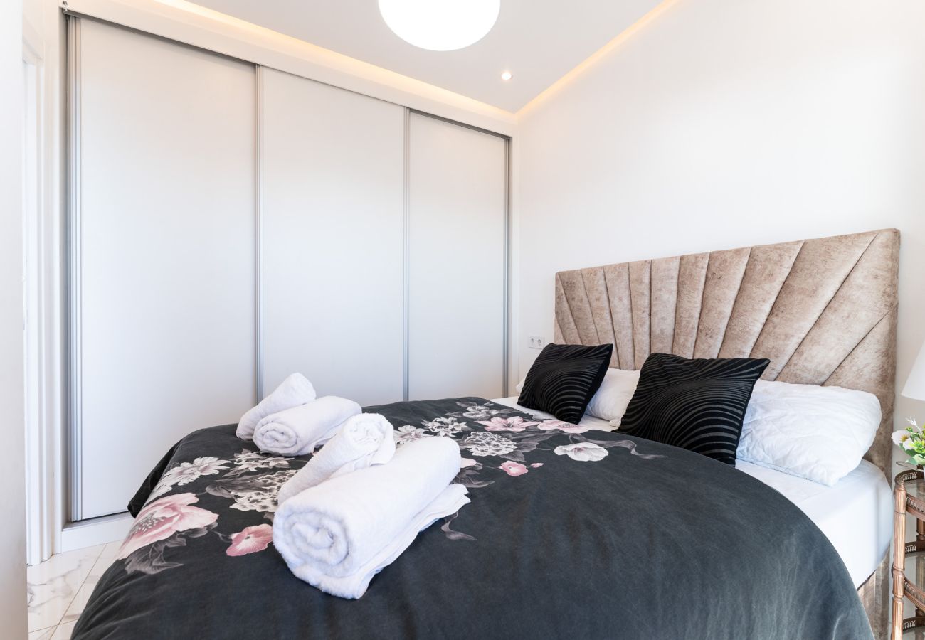 Apartamento en Fuengirola - MalagaSuite First Line Beach Terrace