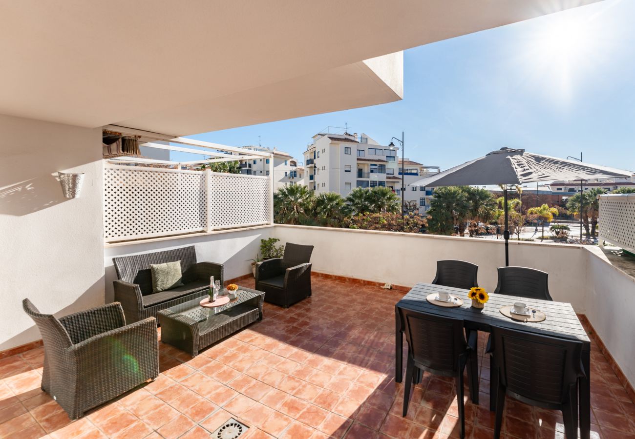 Apartamento en Estepona - MalagaSuite Estepona Sun & Terrace