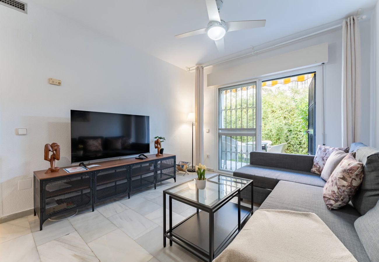 Apartamento en Torremolinos - MalagaSuite Tropical Oasis Terrace