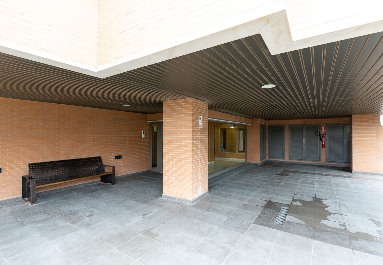 Apartamento en Torremolinos - MalagaSuite Pinillo Pool & Parking