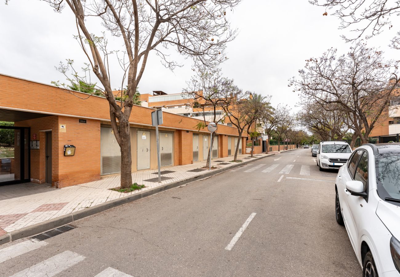 Apartamento en Torremolinos - MalagaSuite Pinillo Pool & Parking