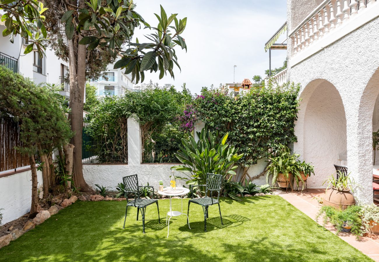 Casa en Torremolinos - MalagaSuite Cipres House Beach & Garden