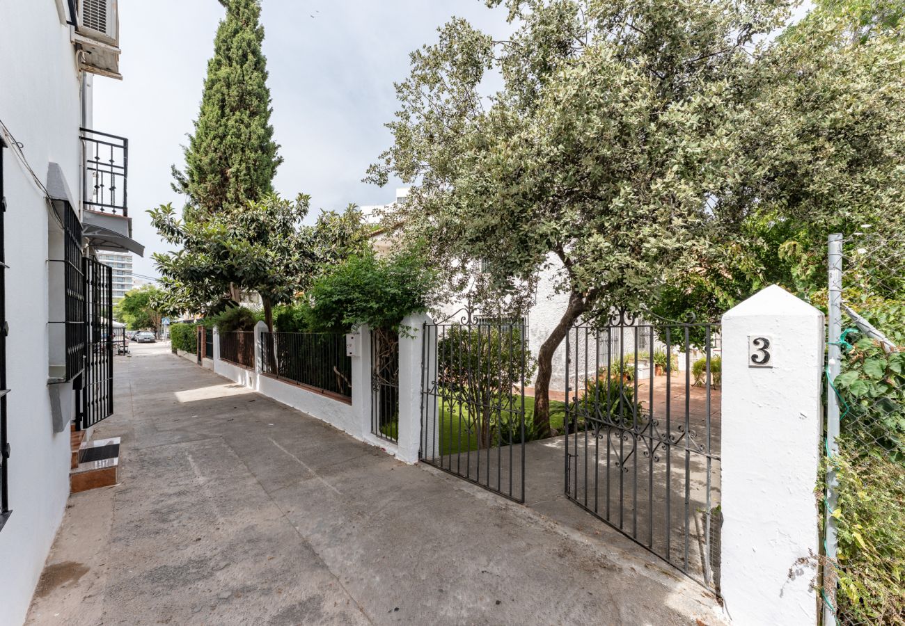 Casa en Torremolinos - MalagaSuite Cipres House Beach & Garden
