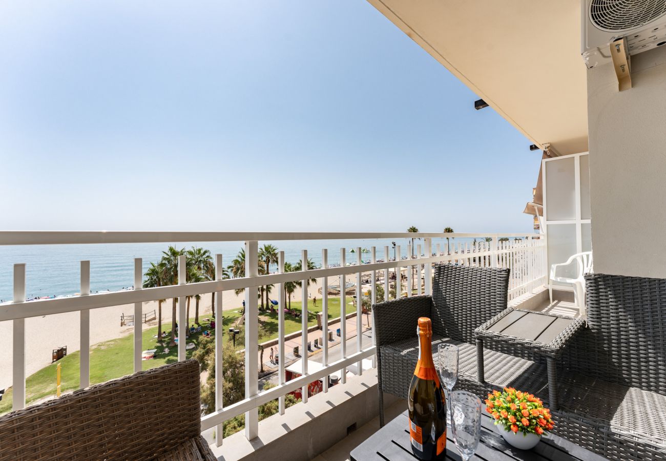 Apartamento en Fuengirola - MalagaSuite Frontline Beach Fuengirola