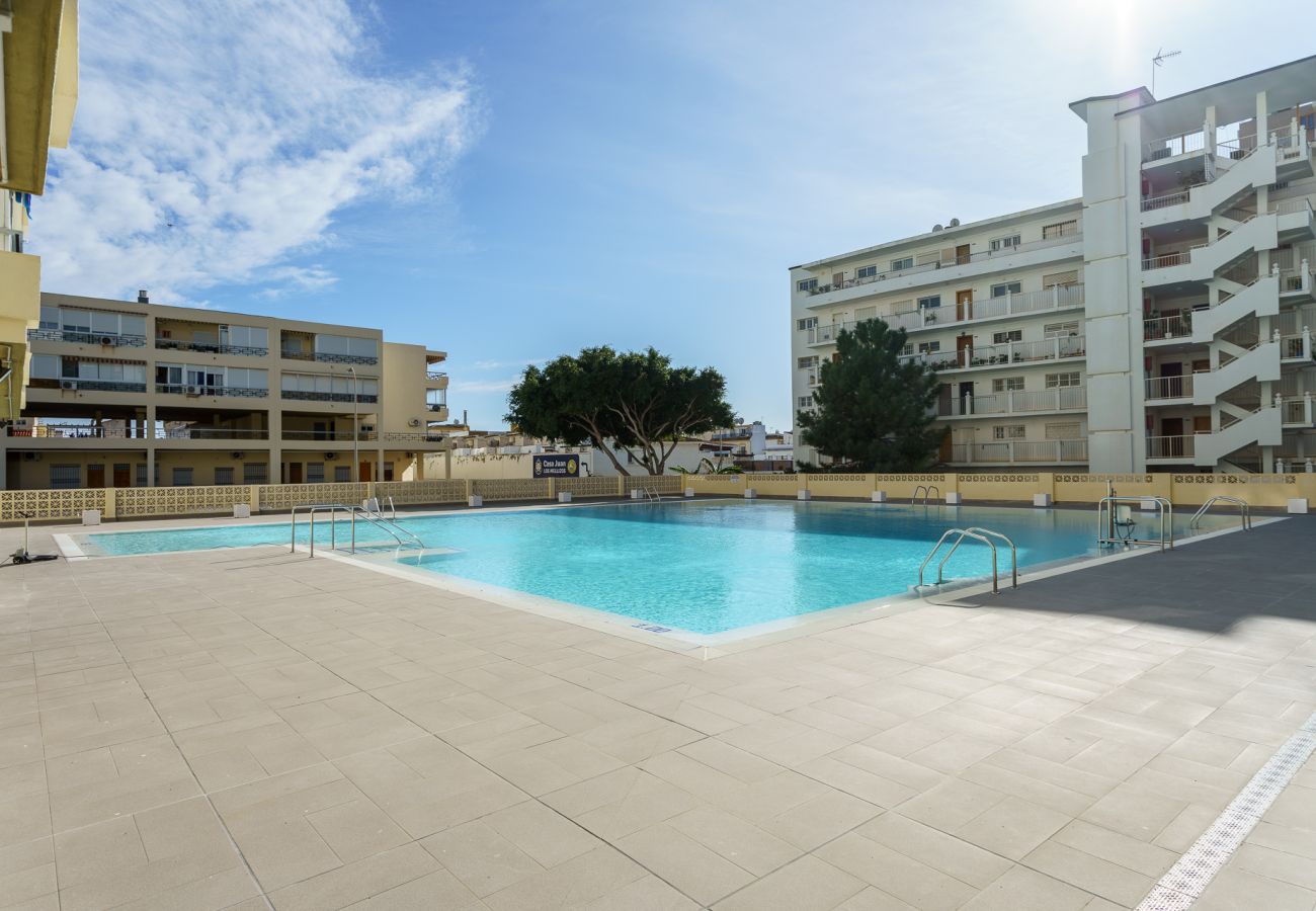 Ferienwohnung in Torremolinos - MalagaSuite Carihuela Seaview