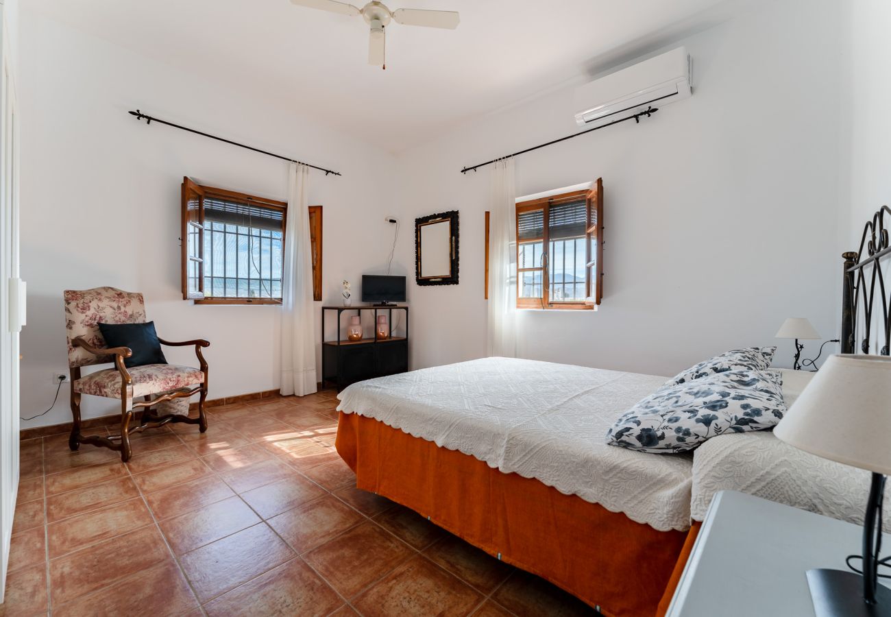 Landhaus in Antequera - MalagaSuite Cortijo Segura