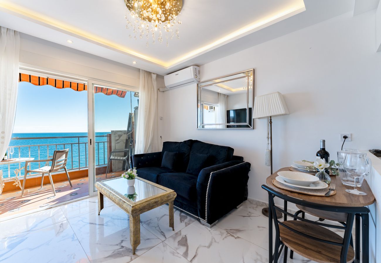 Ferienwohnung in Fuengirola - MalagaSuite First Line Beach Terrace