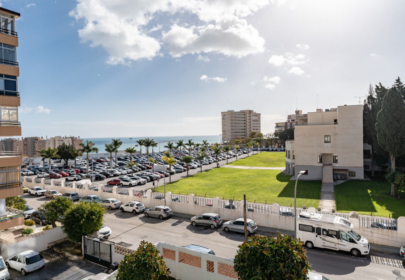 Ferienwohnung in Torremolinos - MalagaSuite Acogedor apartamento con vistas al mar