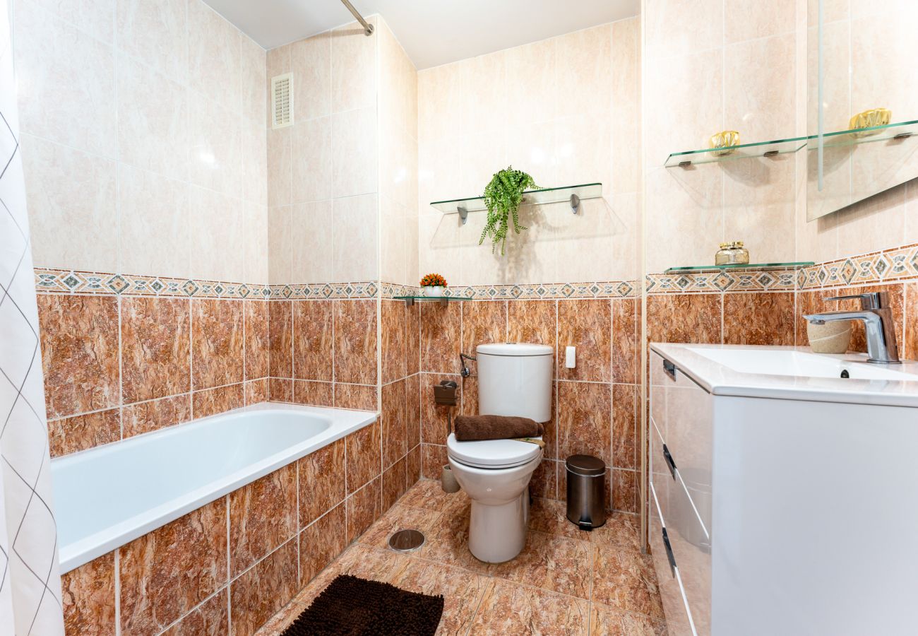 Apartment in Fuengirola - MalagaSuite Coastal Paradise Fuengirola
