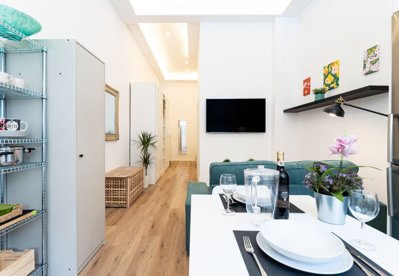 Apartment in Málaga - MalagaSuite Trendy & Cozy Apartment