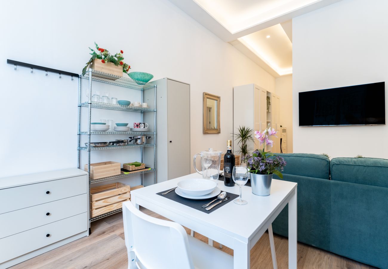 Apartment in Málaga - MalagaSuite Trendy & Cozy Apartment