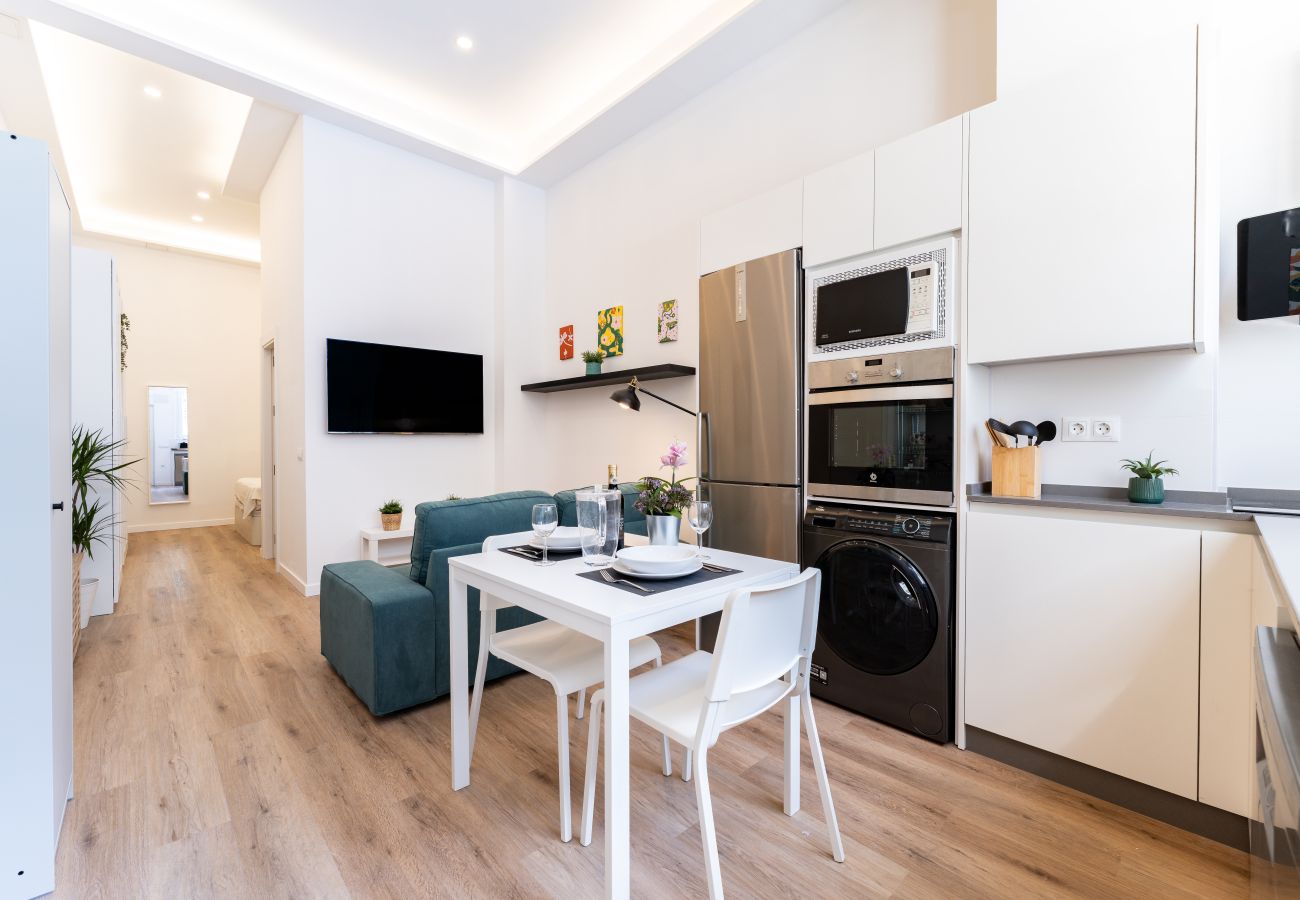 Apartment in Málaga - MalagaSuite Trendy & Cozy Apartment