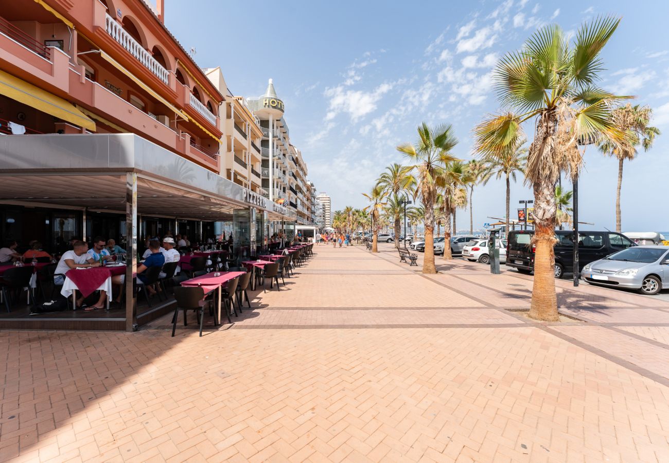 Apartment in Fuengirola - MalagaSuite Elcano Beach