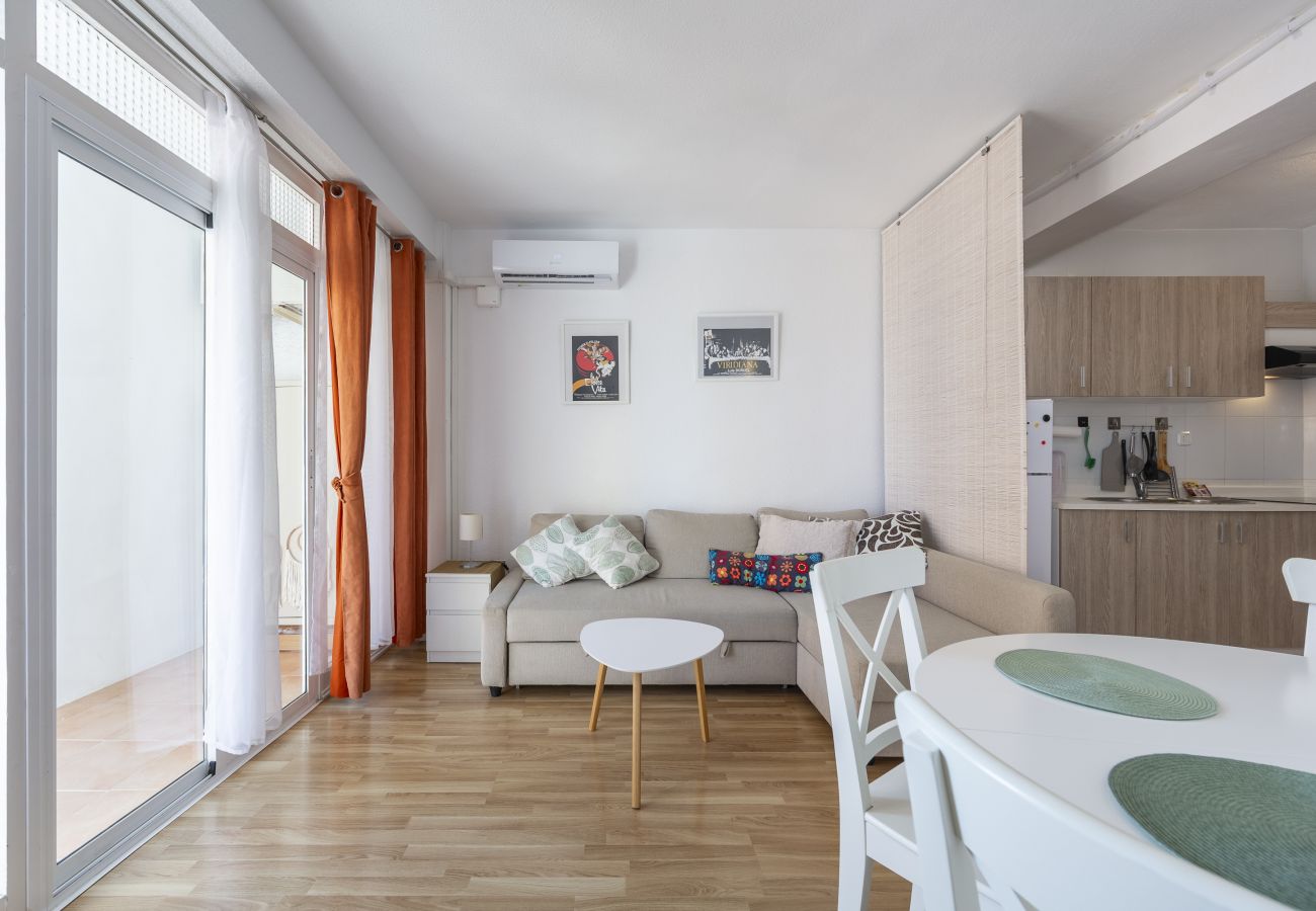Apartment in Almería - AlmeriaSuite Las Caracolas Beach