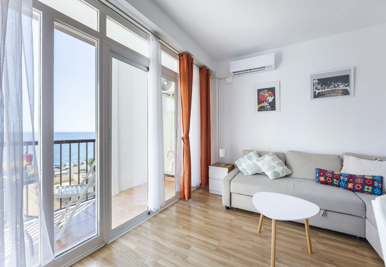 Apartment in Almería - AlmeriaSuite Las Caracolas Beach