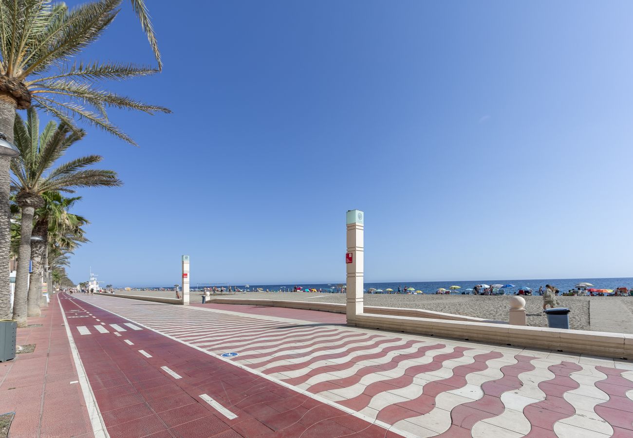 Apartment in Almería - AlmeriaSuite Las Caracolas Beach